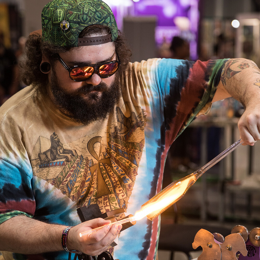 Guido Glass Live GLass Blowing Guido Glass Live GLass Blowing